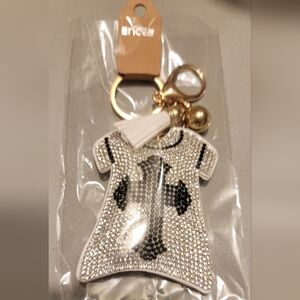 New in package t.shirt rhinestone cross keychain